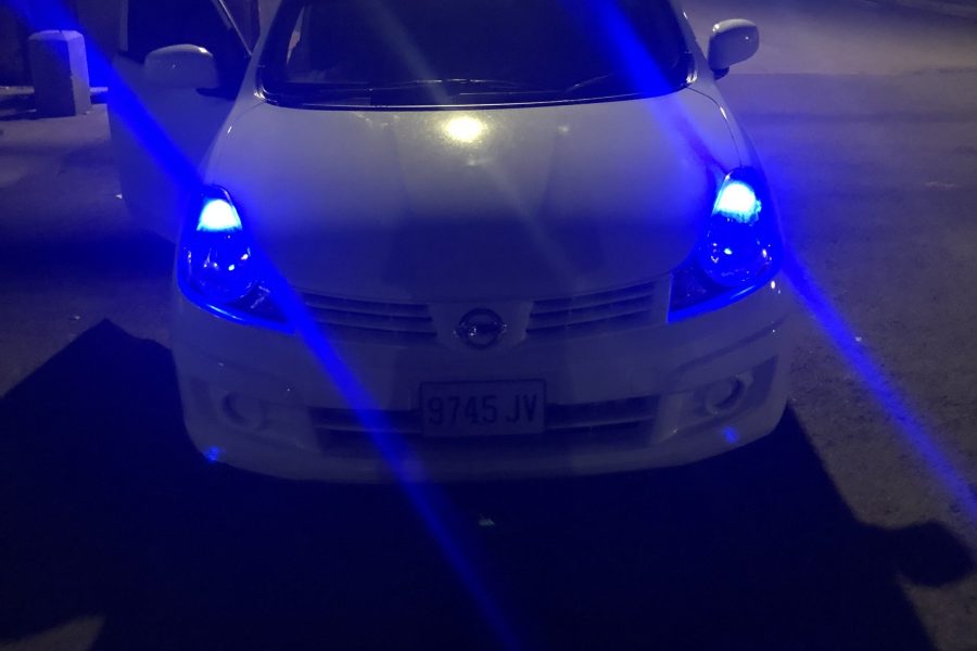 Nissan AD