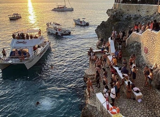 Ricks Cafe and Negril Beach Tour