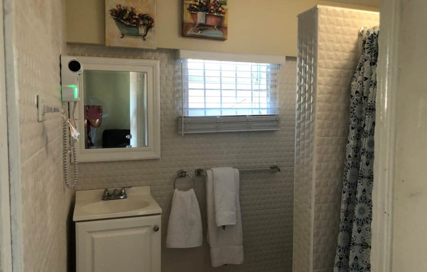 Bella Vista Cozy 1 BR Apartment W/ Pool