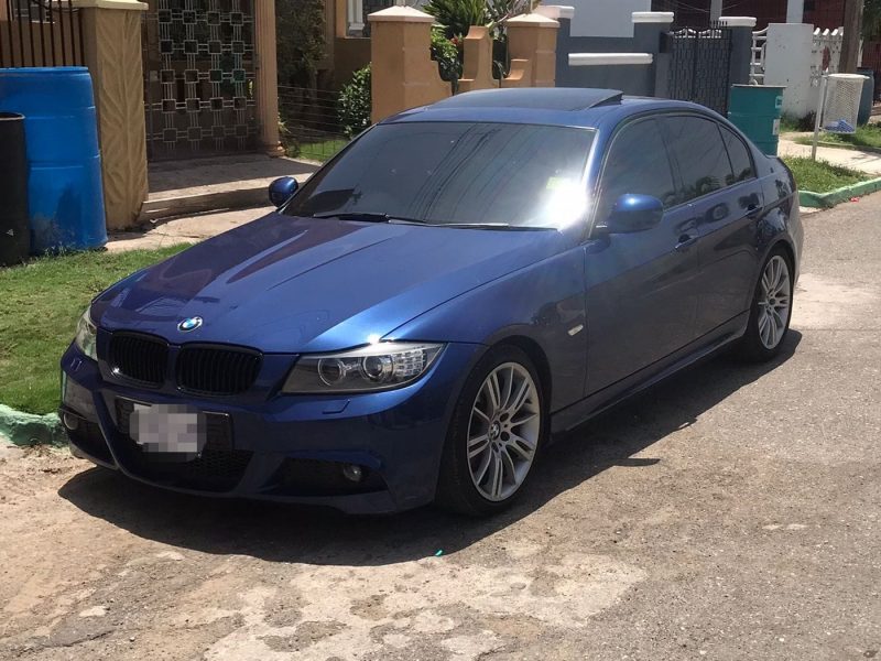 2011 BMW -302i