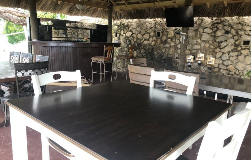 Bella Vista Cozy 1 BR Apartment W/ Pool
