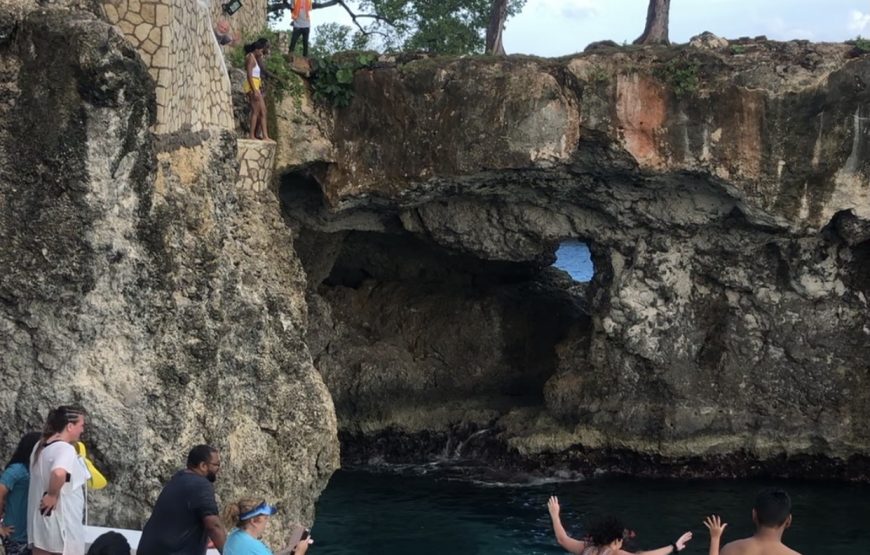 Ricks Cafe and Negril Beach Tour