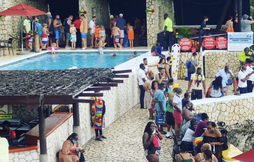 Ricks Cafe and Negril Beach Tour