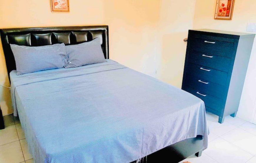 1 bedroom with 2 beds -Rustic Ocean View Suite @ The Coconut Palm Villa🌴