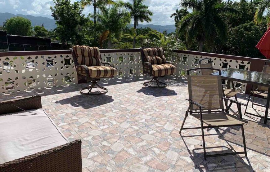 Bella Vista Panoramic View Penthouse 2 BR W/pools