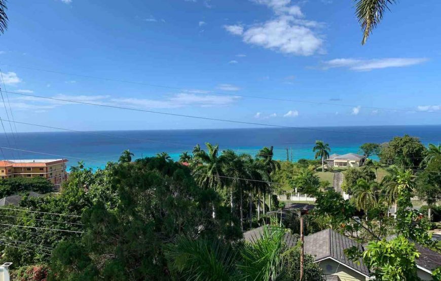 Bella Vista Panoramic View Penthouse 2 BR W/pools