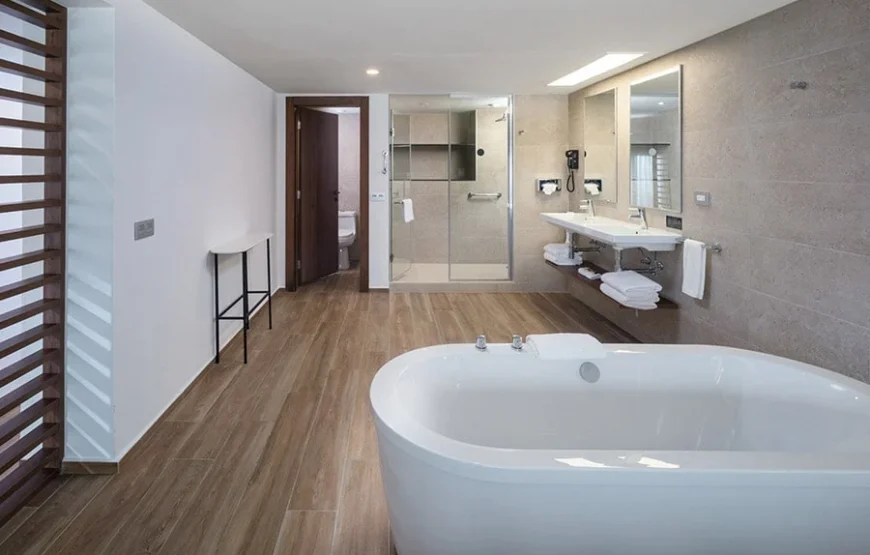 Suite with sea view