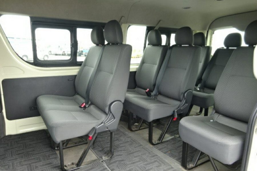 Toyota Hiace – 15 Seater